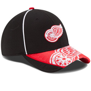 Detroit Red Wings Hex Charge 39THIRTY Performance Stretch Fit Hat by New Era